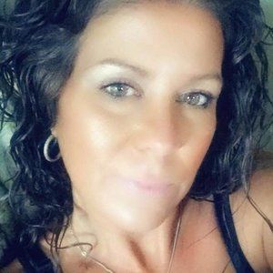 Meet your Posher, Becca